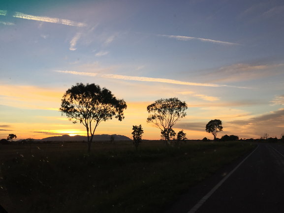 'Strayan Roads There should be a picture of a road here